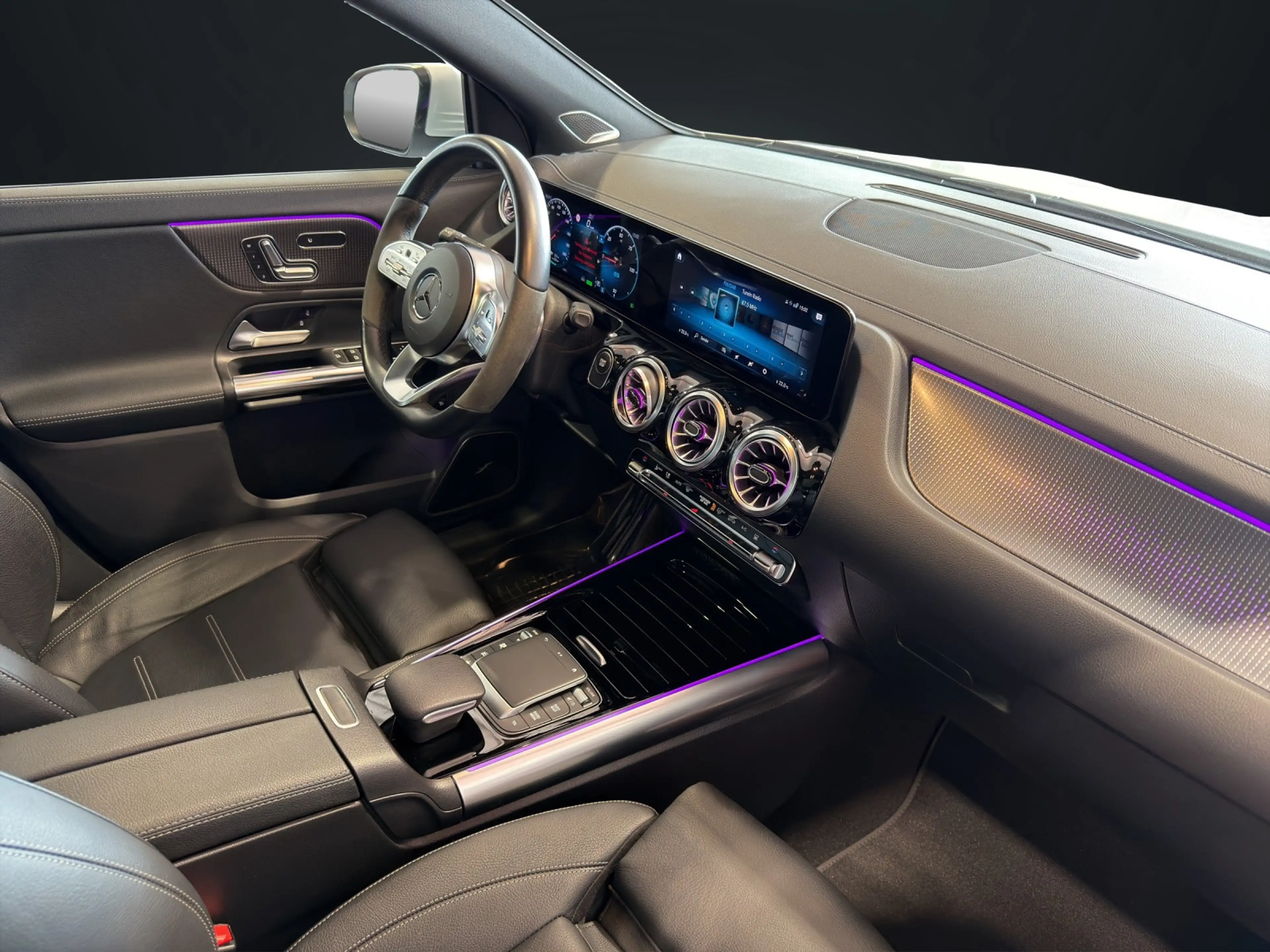 Mercedes-Benz EQA 250 | AMG Line | Pano | ACC — photo 15