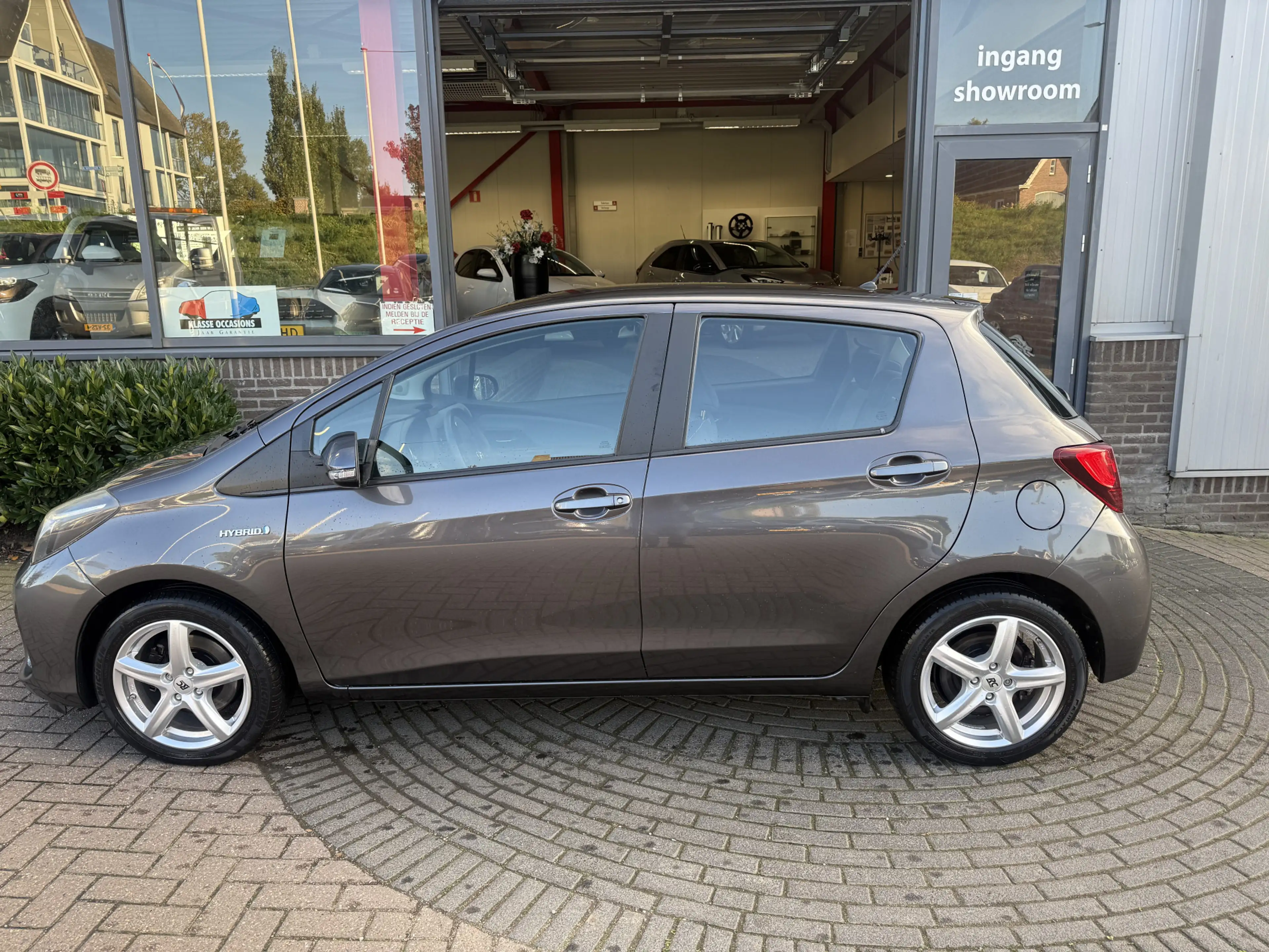 Toyota Yaris 1.5 Hybrid Aspiration — photo 2