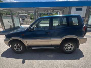 Terrano 3p 2.7 td Sport