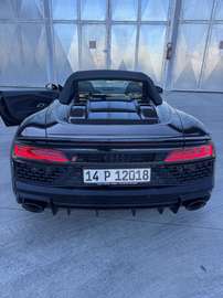 R8 Spyder 5.2 V10 rwd 540cv s tronic