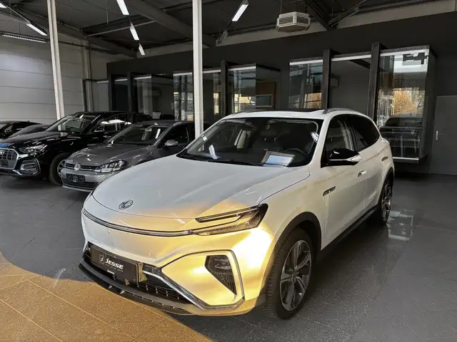 MG Marvel R 5 Electric Comfort Standard LED ACC 360 Pano