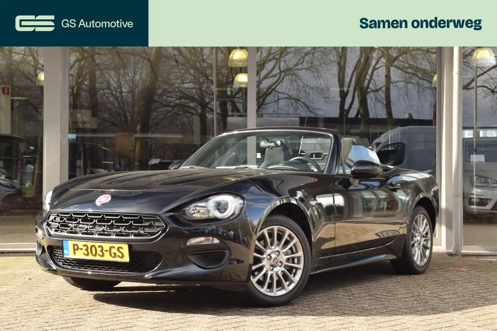 Fiat 124 Spider 1.4 MultiAir Turbo 140PK met Nav/Ac/BT Tel/Lmv Zwart - 1