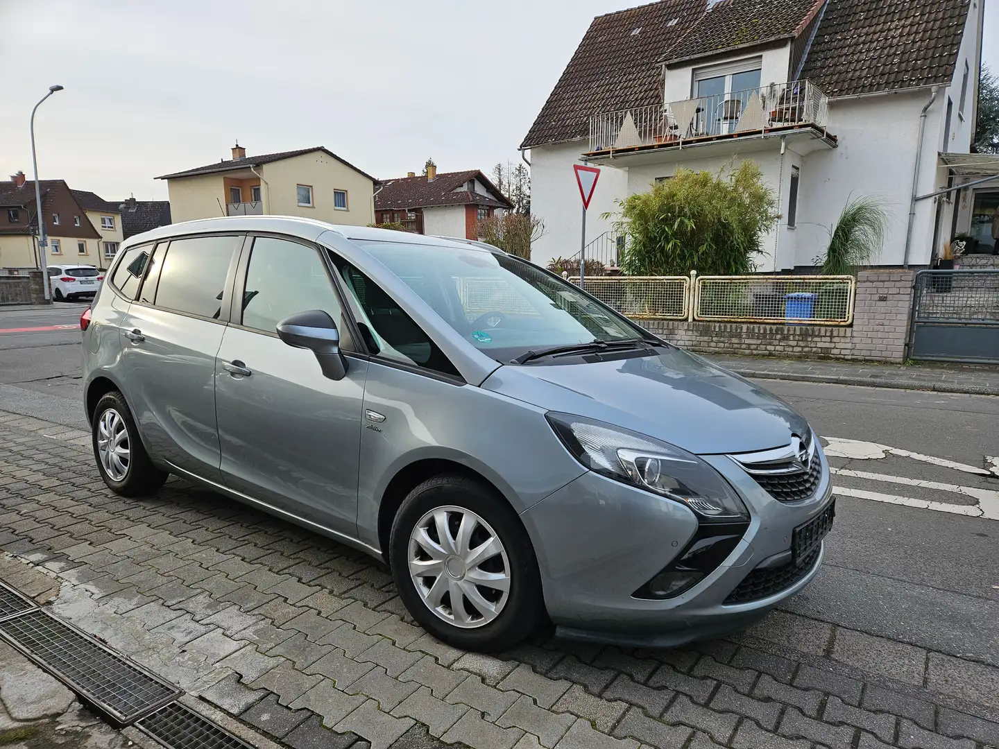 Opel Zafira Tourer 1.4 Turbo Automatik Active Active Steuerkette neu Gris - 2