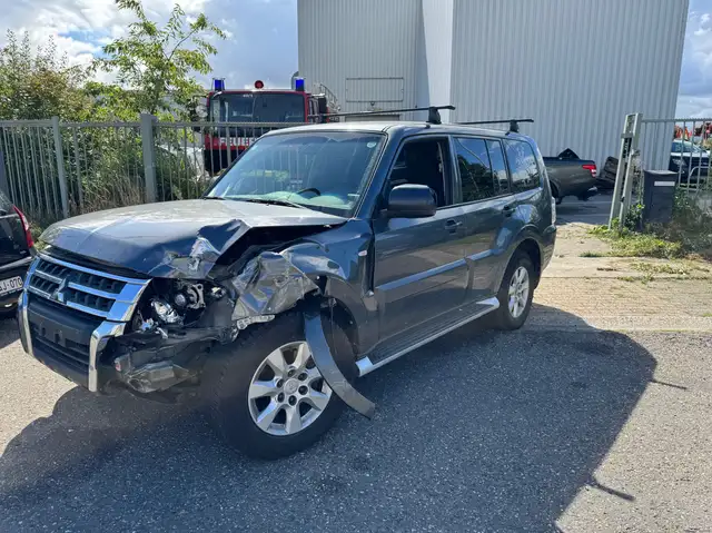 Mitsubishi Pajero Pajero 3.2 DI-D Invite
