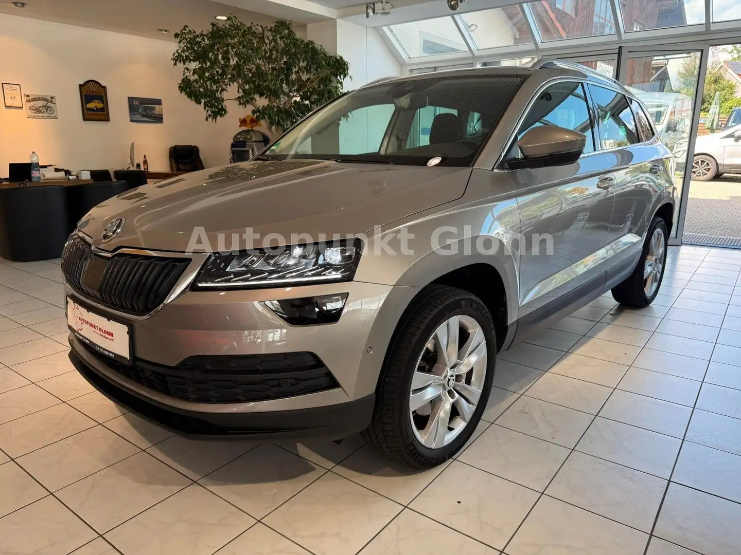 Skoda Karoq Style 1.5 TSI*ACC*Navi*LED Bej - 2