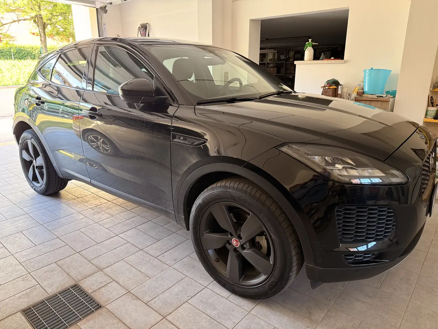 Jaguar E-Pace 2.0d i4 awd 150cv auto my19 - 1