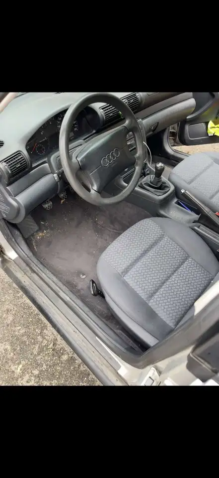 Audi A4 1.6, foto 3
