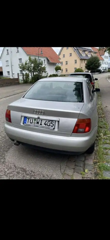 Audi A4 1.6, foto 2