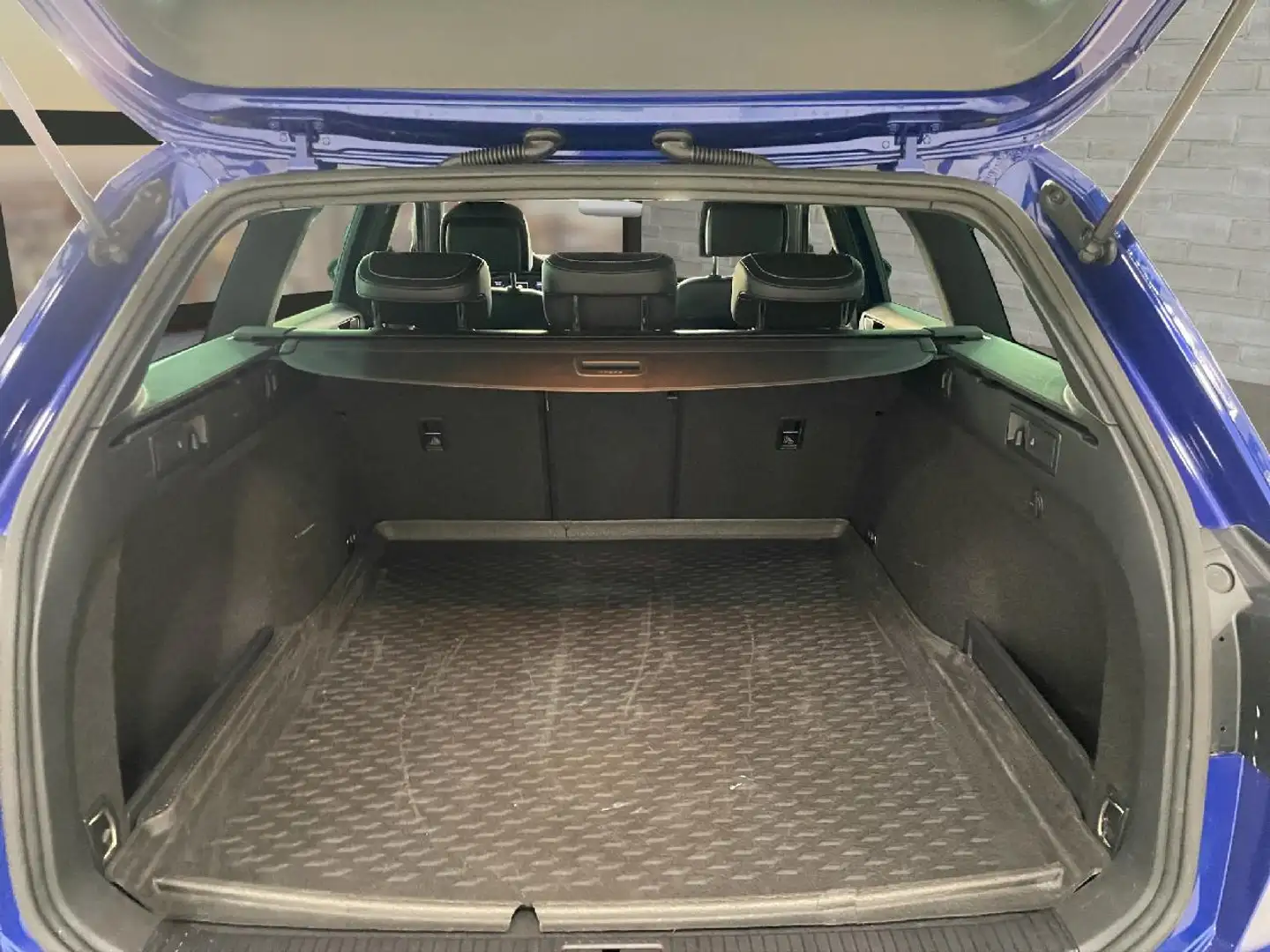 Volkswagen Passat Variant 2.0TDI EVO R-Line 110kW Azul - 2