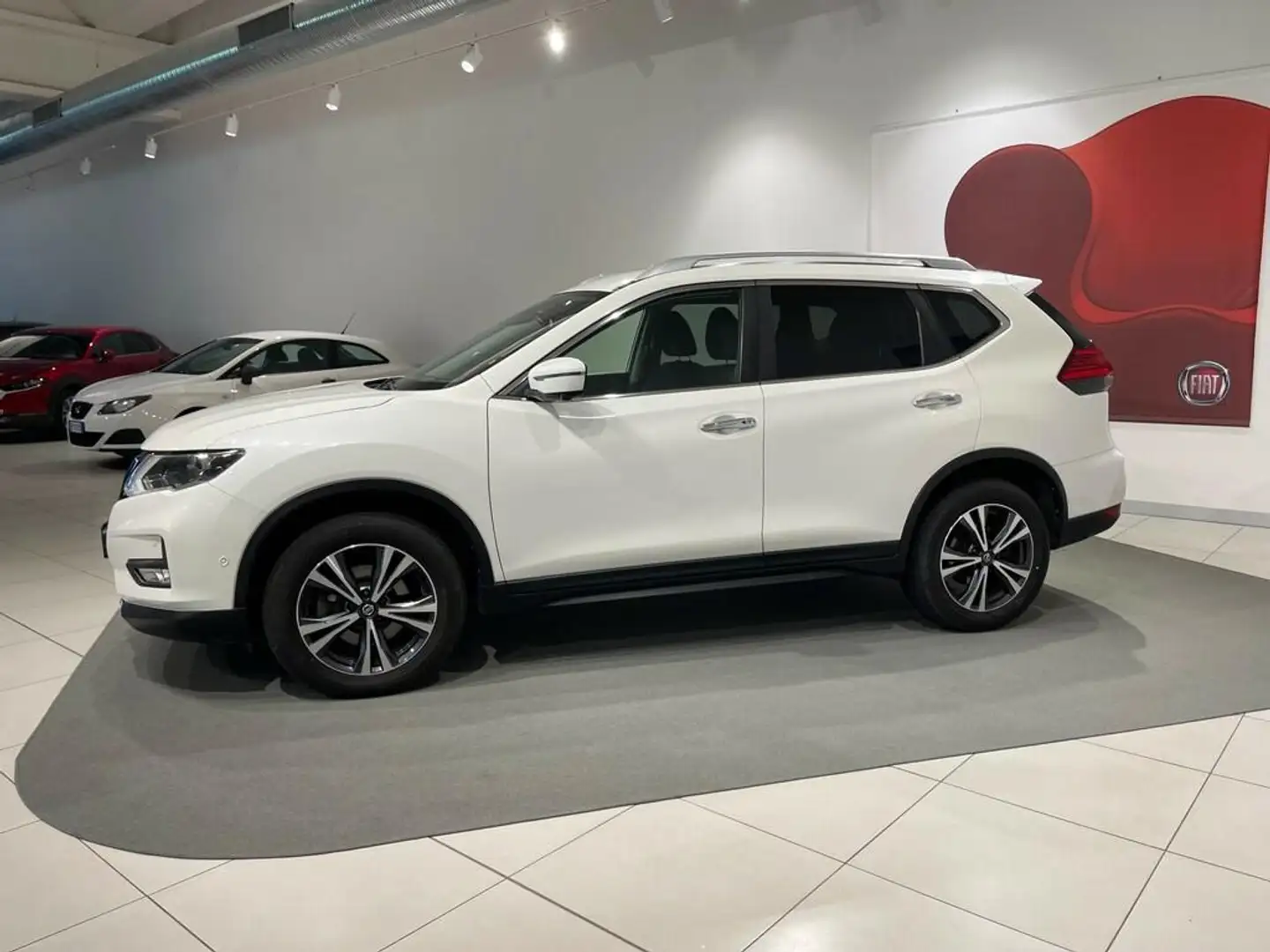 Nissan X-Trail 2.0 dci N-Connecta 4wd xtronic Bianco - 2