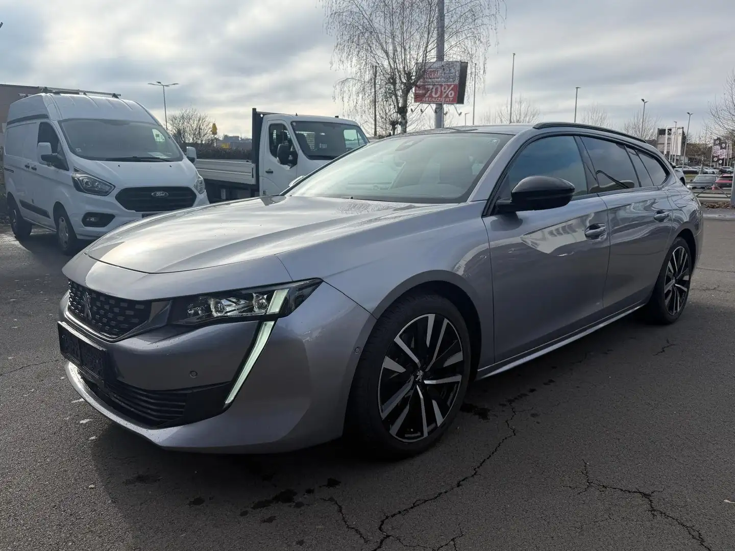 Peugeot 508 Hybrid 225 PHEV e-EAT8 GT-Line Aut. Grau - 1