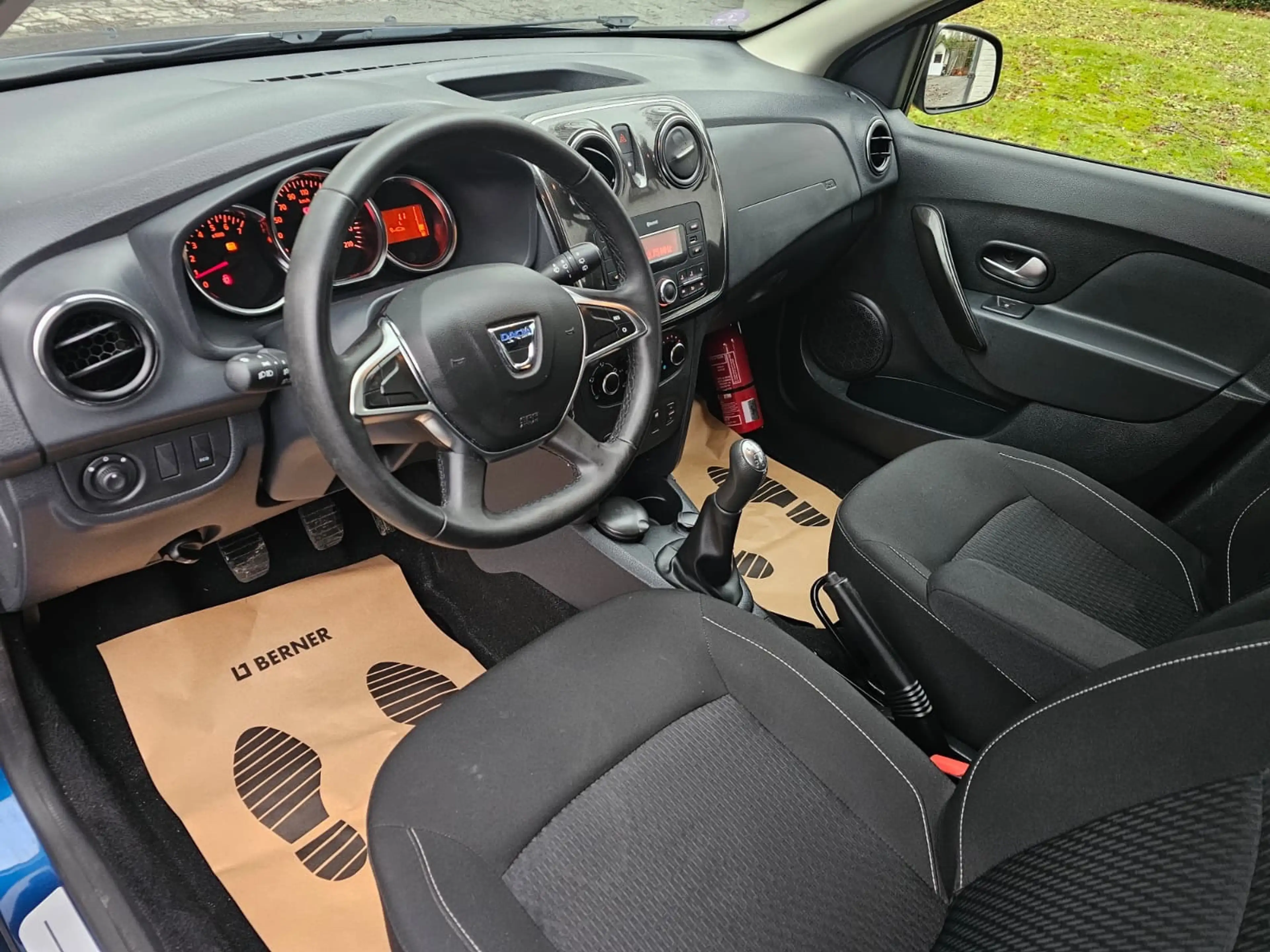 Dacia Logan 0.9 TCe * 1 MAIN * LED+AIRCO+CRUISE+..* CAR PASS * — photo 13