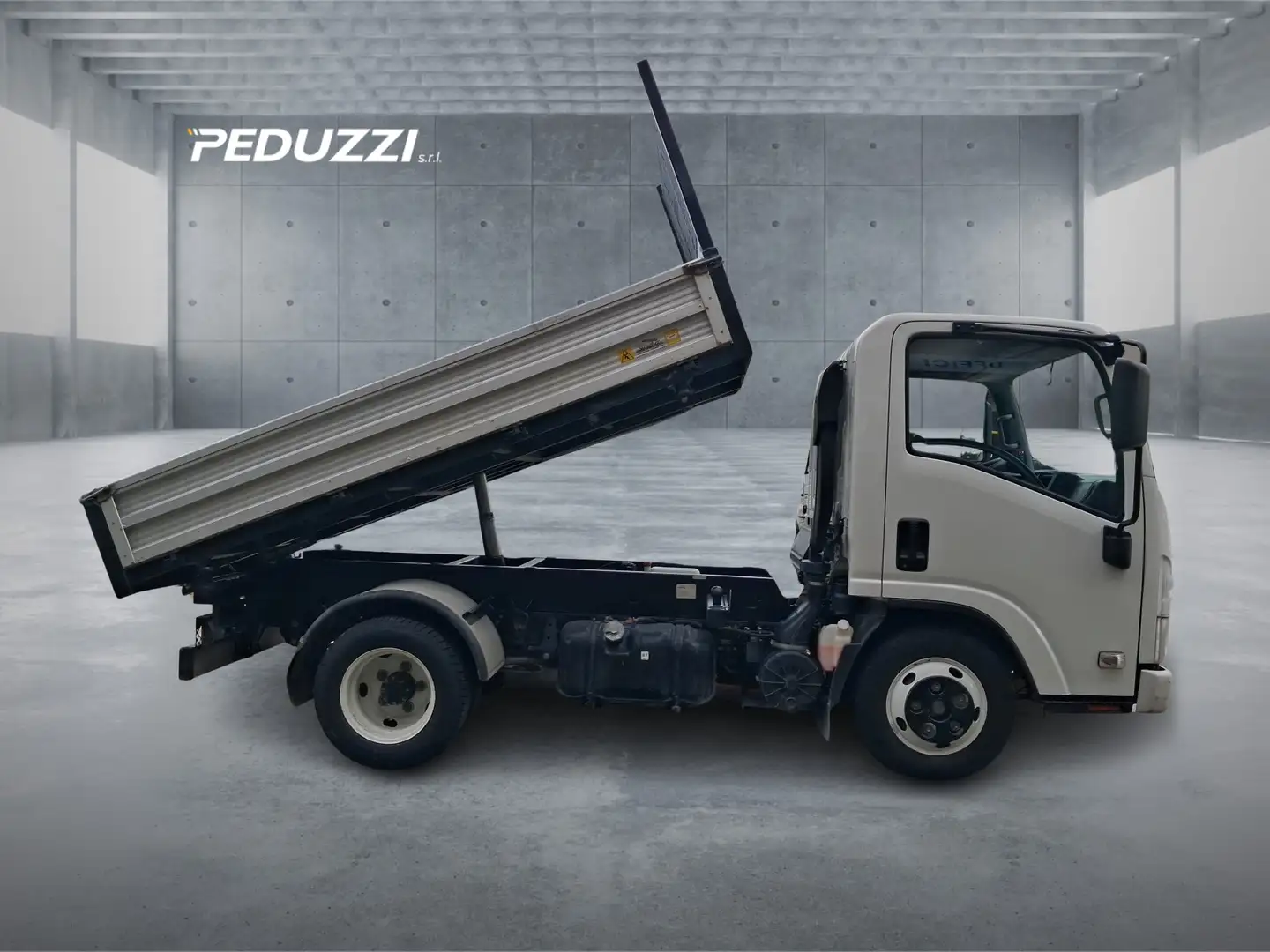 Isuzu NKR M21 L35 SERIE BLUE Weiß - 2