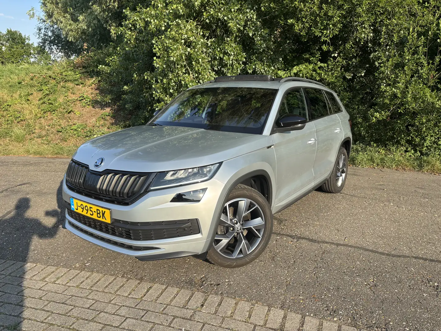 Skoda Kodiaq 1.5 TSI DSG Sportline Business | PANO | Trekhaak Zilver - 1