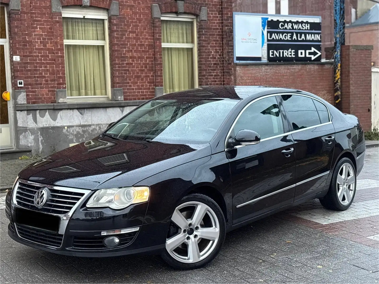 Volkswagen Passat 2.0 TDi Highline DPF - 1