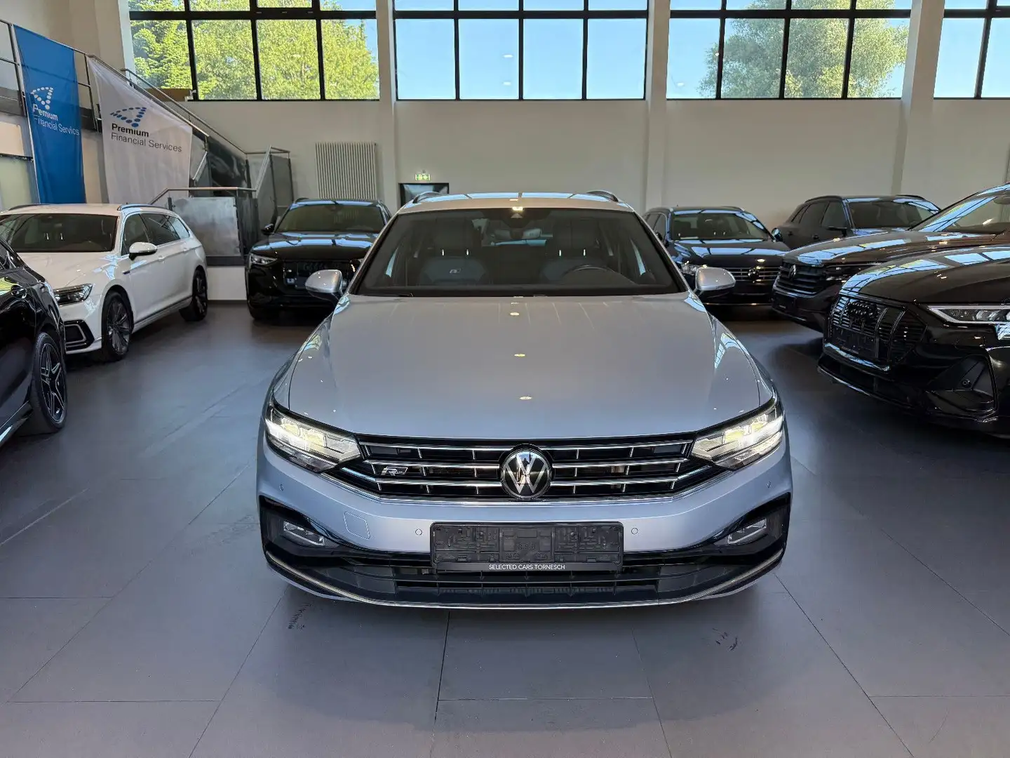 Volkswagen Passat Variant Passat R-Line 2.0 TDI DSG AID/ACC/LED/KAM/AHK Silber - 2