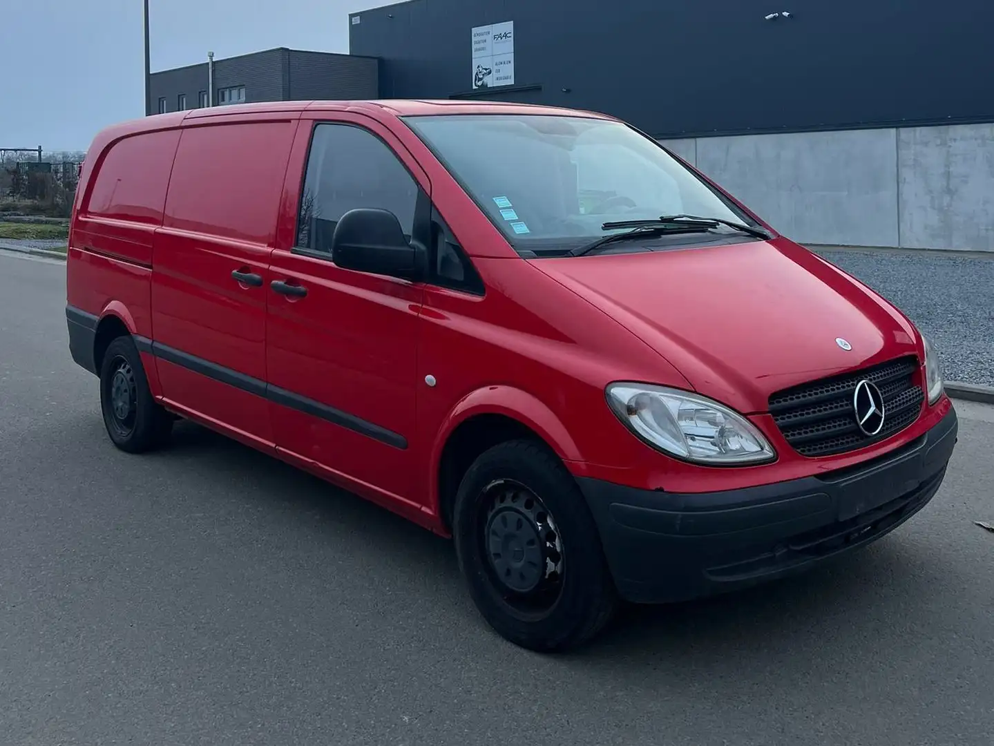 Mercedes-Benz Vito Vito 2.1 CDI A2 Rouge - 1