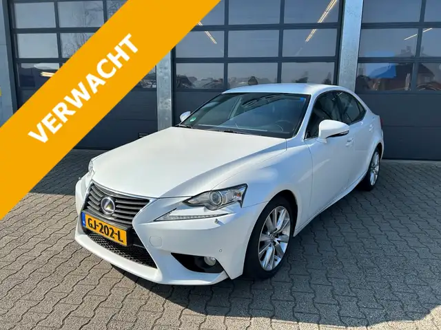 Lexus IS 300 300h Hybrid 181pk Business Line