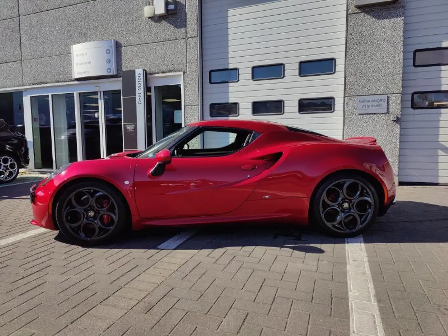 Alfa Romeo 4C Coupé Red - 2