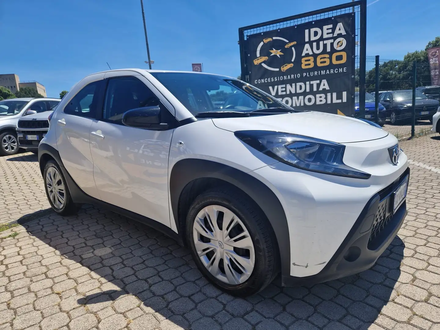 Toyota Aygo X 1.0 Active 72cv PROMO FINANZIAMENTO Bianco - 1