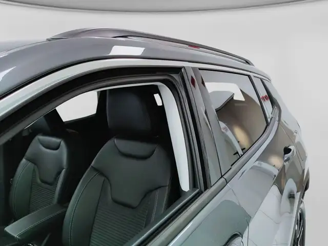 Jeep Compass view 5