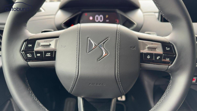 DS Automobiles DS 3 1,2 PT 130 Automatik Alu HUD KA LED Link NAV NBA P — photo 10
