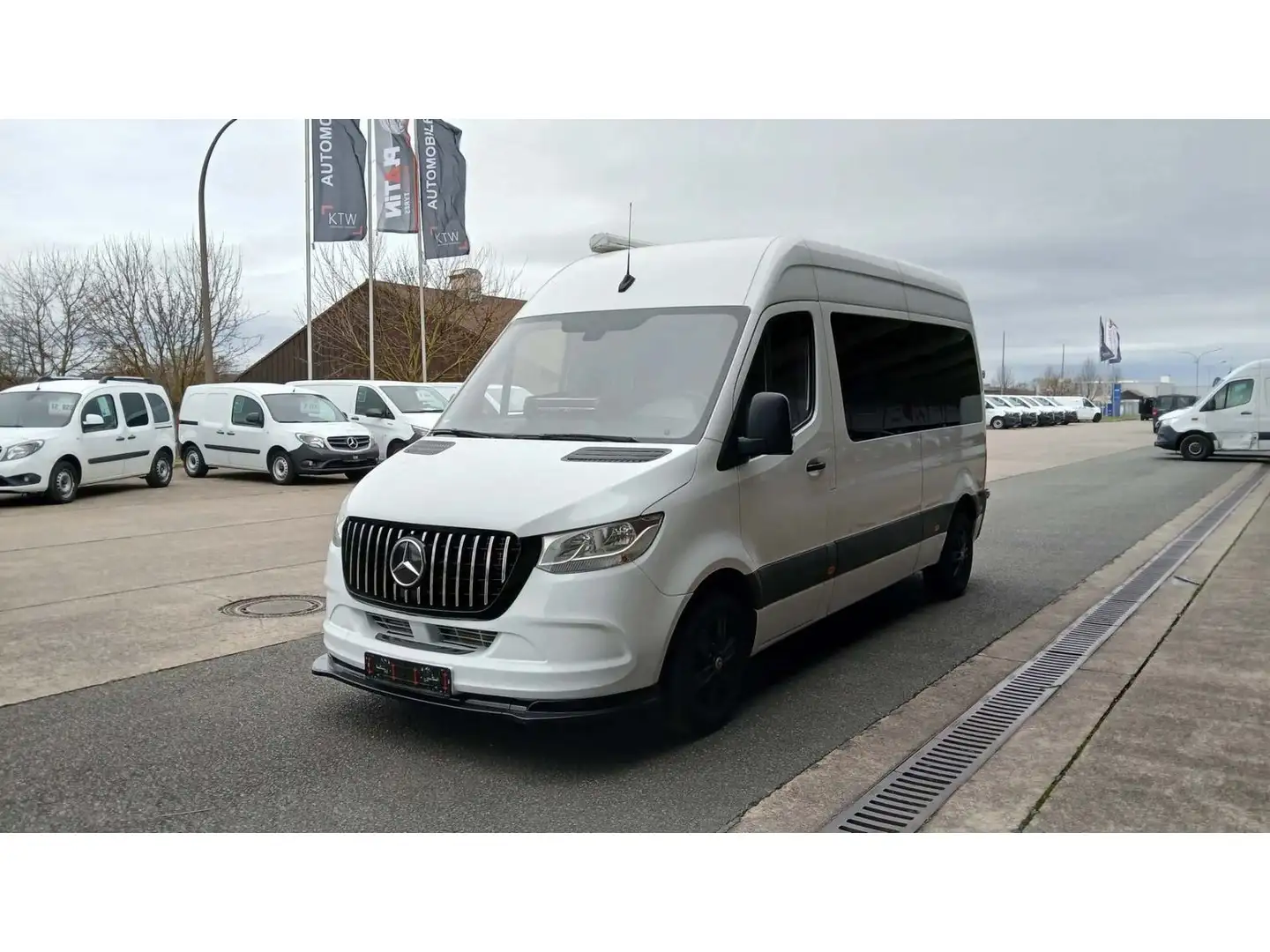 Mercedes-Benz Sprinter 314 quickout Ausbau Motorradreisemobil Blanc - 2