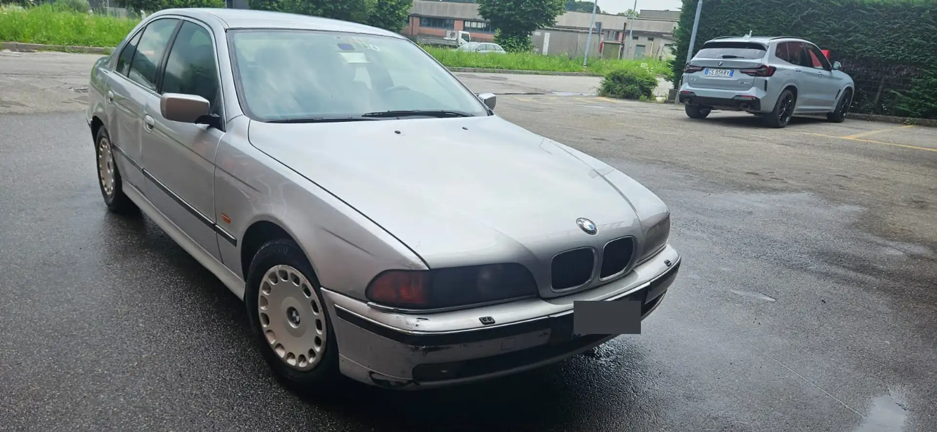 BMW 520 Serie 5 E39 Berlina 520i Grigio - 2