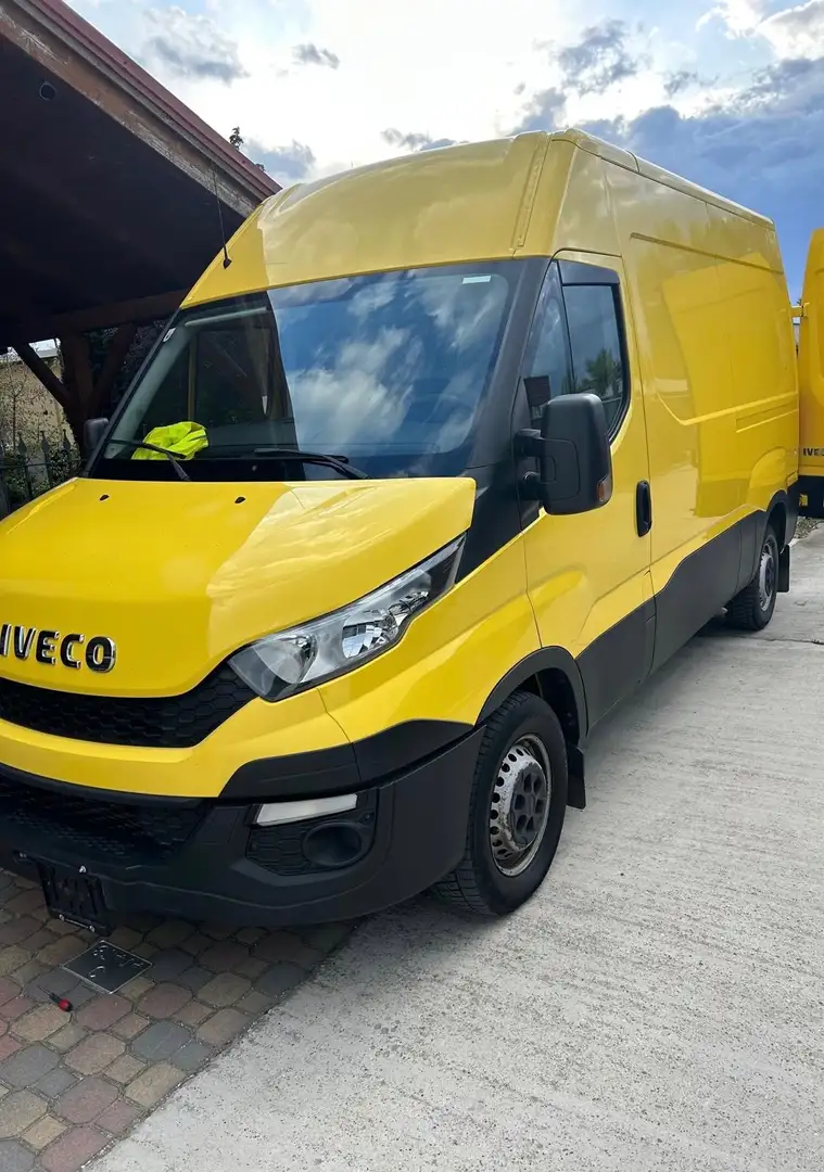 Iveco Daily 35S13 Gelb - 2