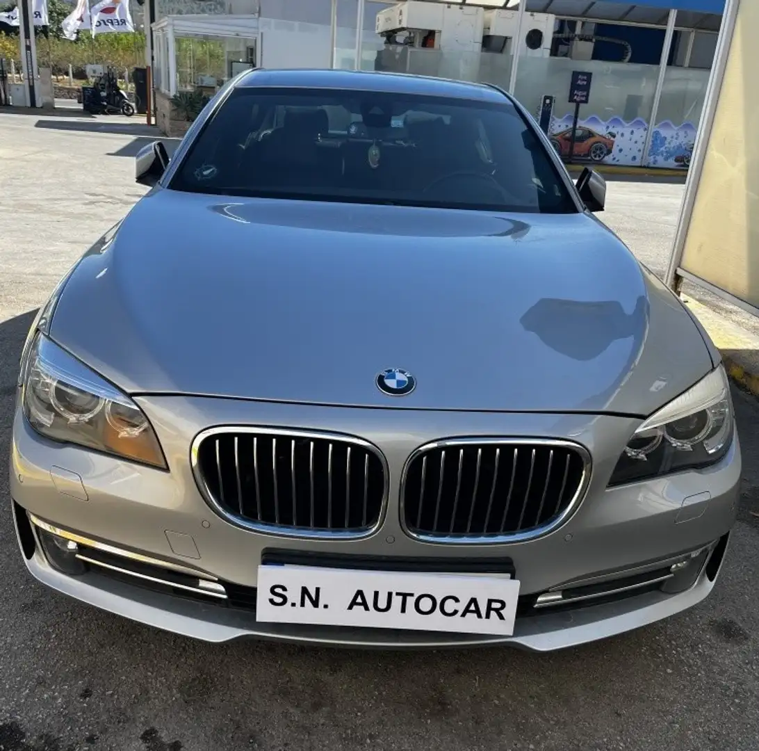 BMW 730 730dA xDrive Gris - 2