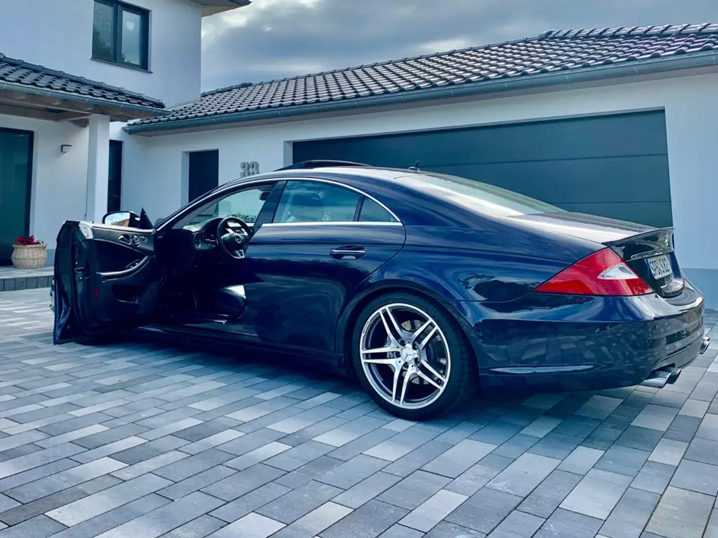 Mercedes-Benz CLS 63 AMG CLS 63 AMG 7G-TRONIC Blau - 2