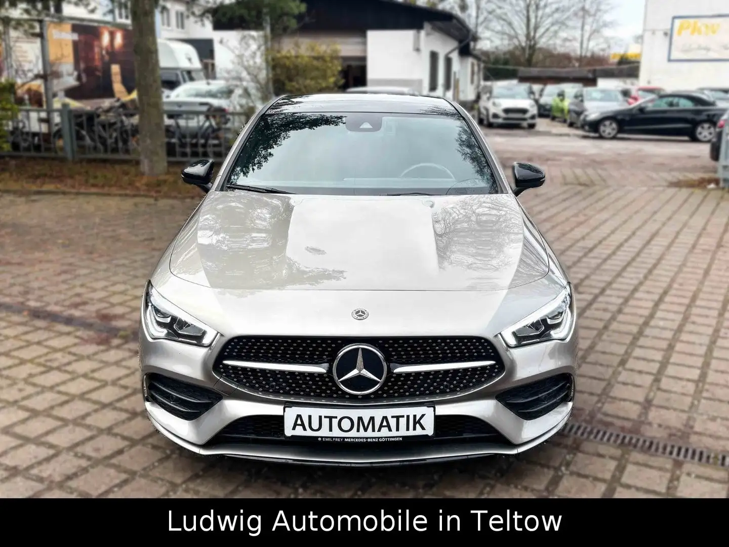 Mercedes-Benz CLA 200 CLA 200 Shooting Brake AMG Line*Pano*Leder*MBUX Silber - 2