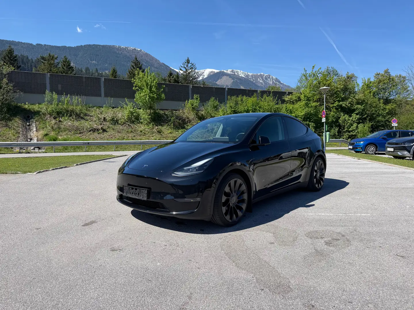Tesla Model Y Model Y AWD 79kWh Performance Performance Schwarz - 1