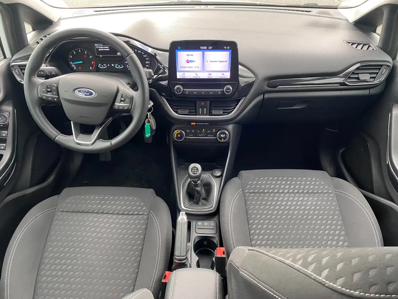 Ford Fiesta 3 portes — photo 5