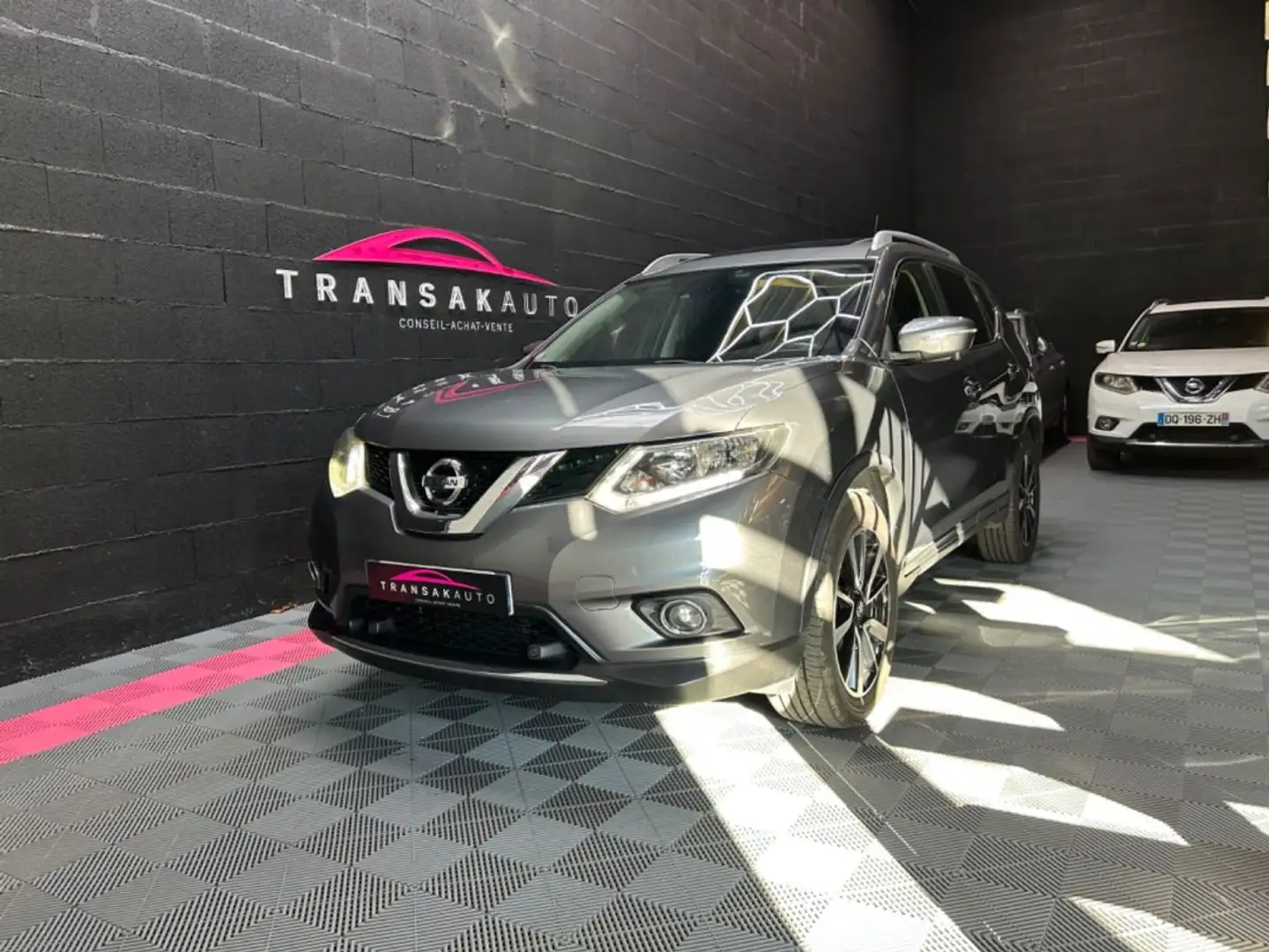 Nissan X-Trail 1.6 dCi 130 5pl Xtronic N-Connecta Grau - 1