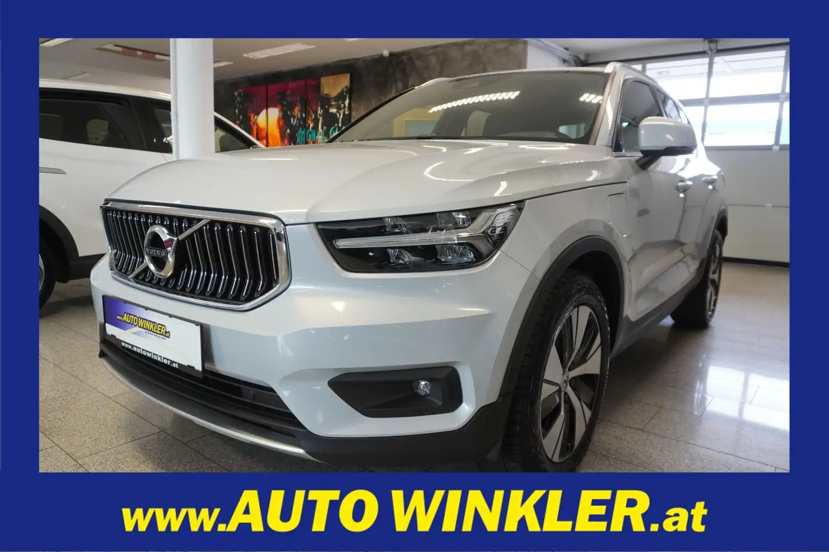 Volvo XC40 T4 Recharge PHEV /LED/Navi Silber - 1