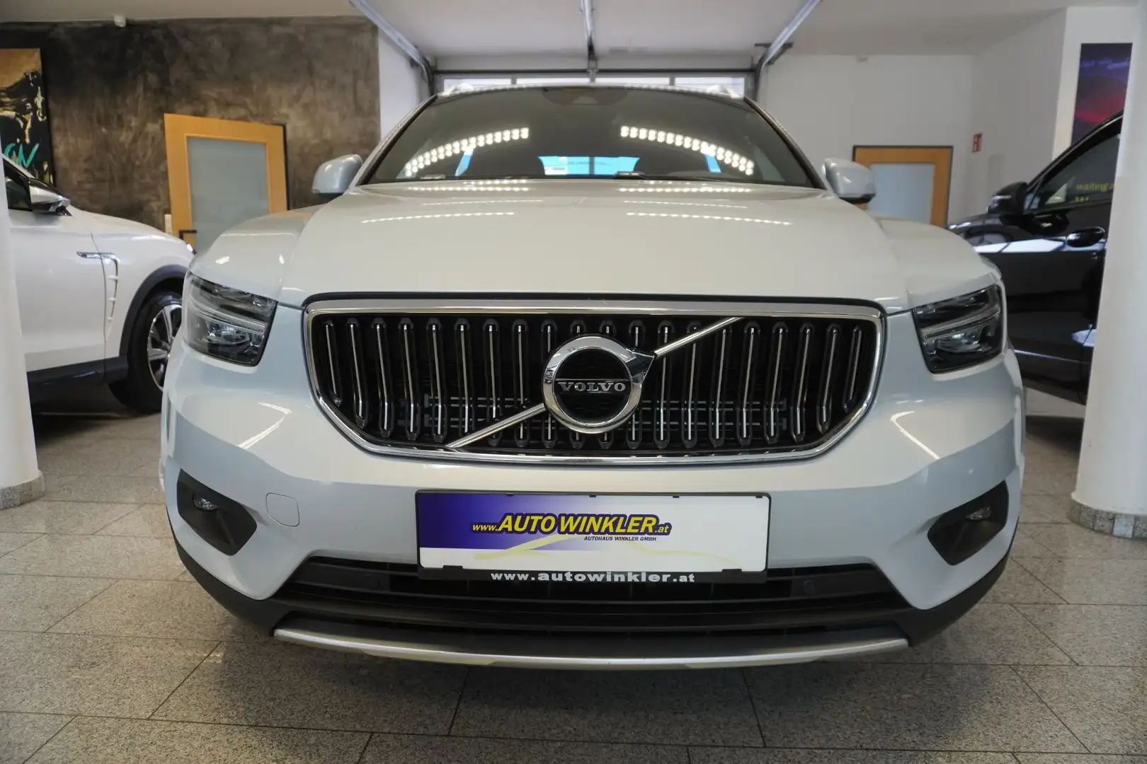 Volvo XC40 T4 Recharge PHEV /LED/Navi Silber - 2