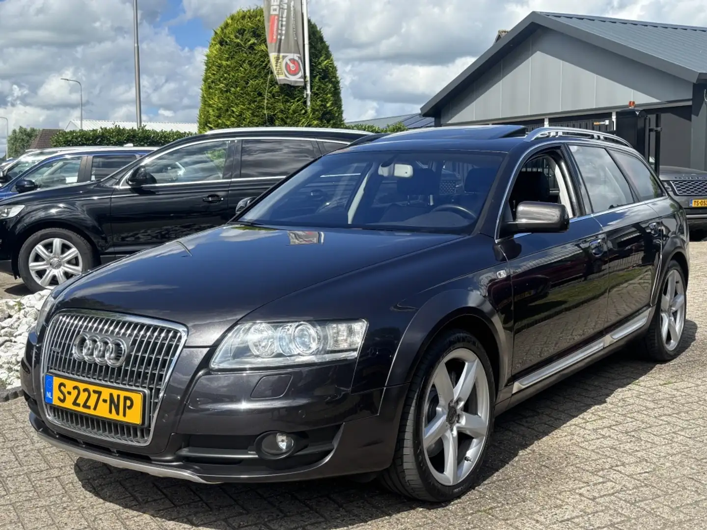 Audi A6 allroad 4.2 V8 Benzine Quattro Youngtimer BTW 2007 Noir - 1