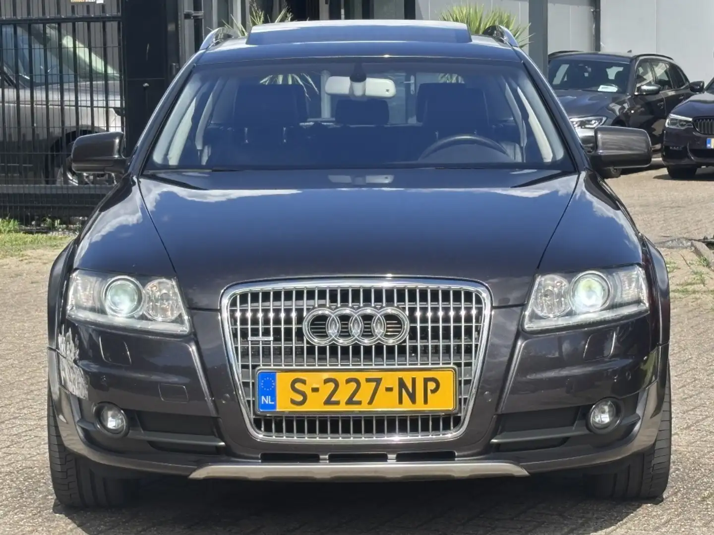 Audi A6 allroad 4.2 V8 Benzine Quattro Youngtimer BTW 2007 Noir - 2