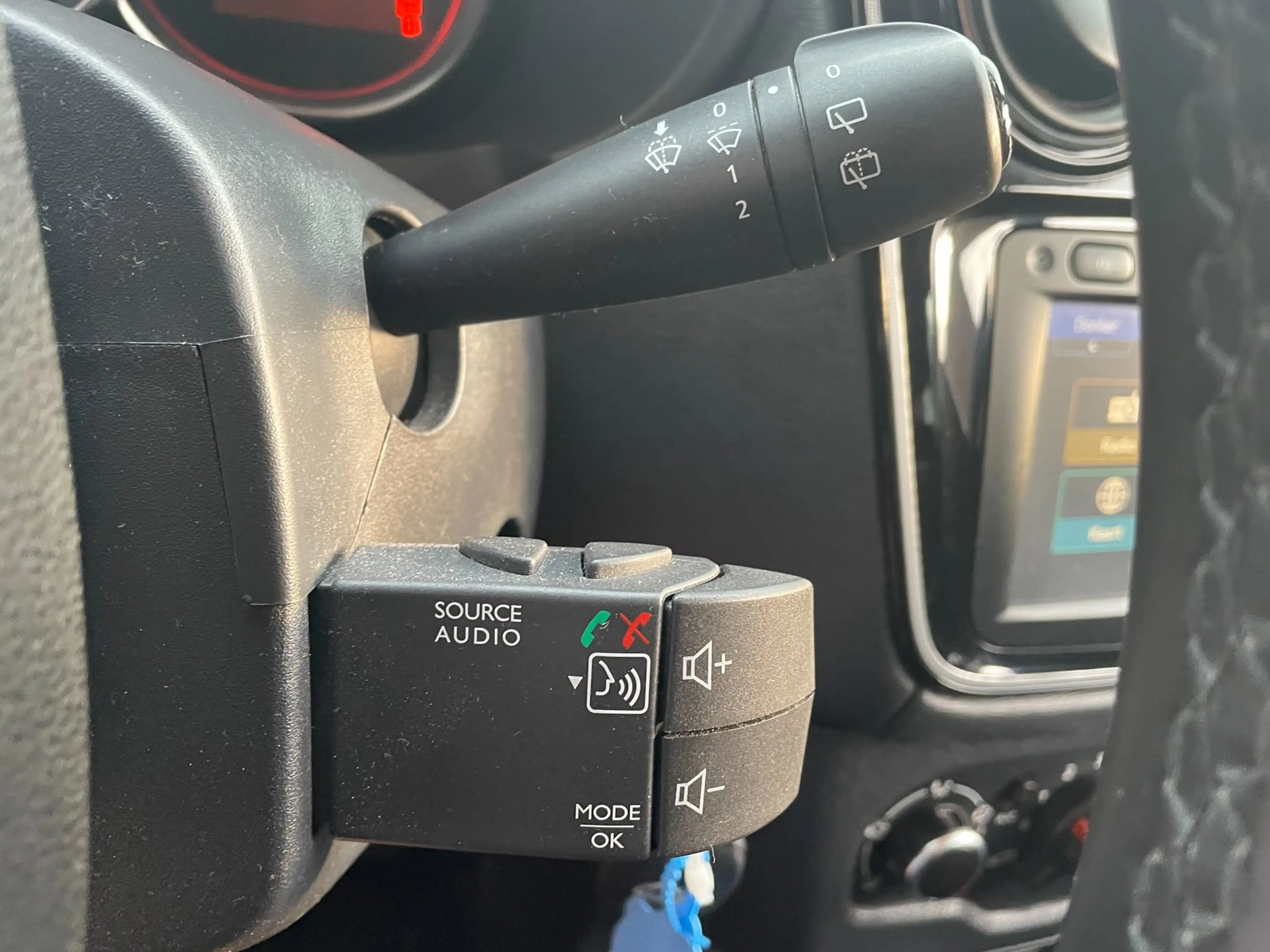 Dacia Dokker 1.2 TCe S&S Série Limitée Stepway — photo 15