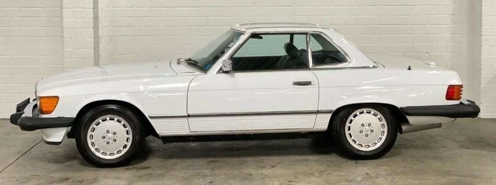Mercedes-Benz SL 560 Beyaz - 1