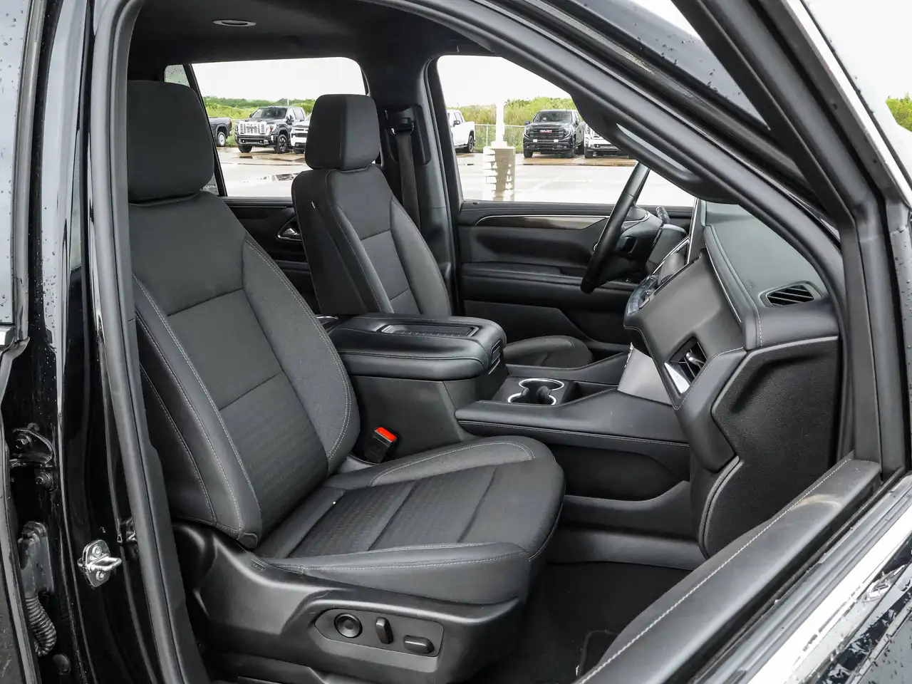 GMC Yukon снимка GMC Yukon