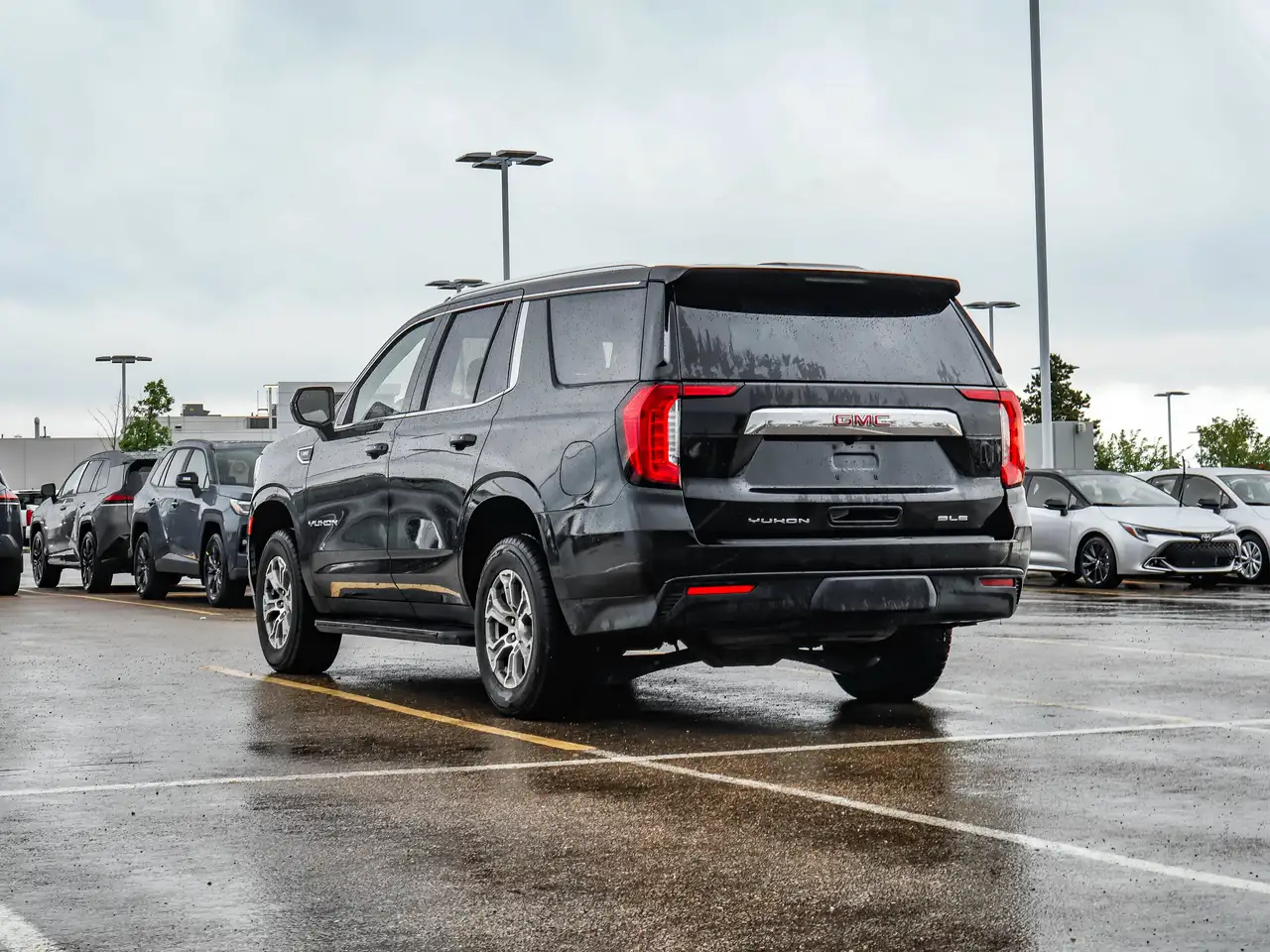 GMC Yukon снимка GMC Yukon