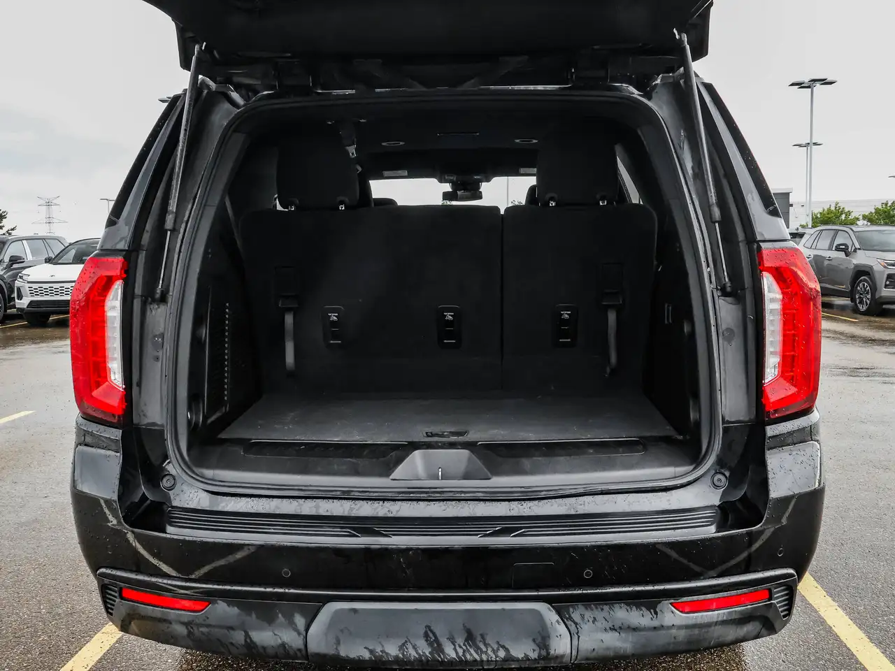 GMC Yukon снимка GMC Yukon