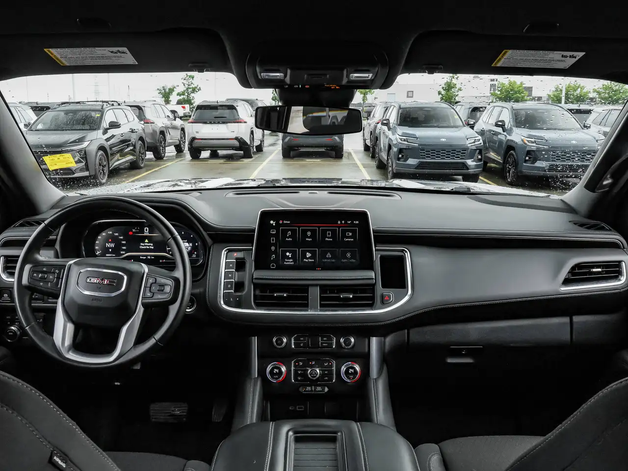GMC Yukon снимка GMC Yukon