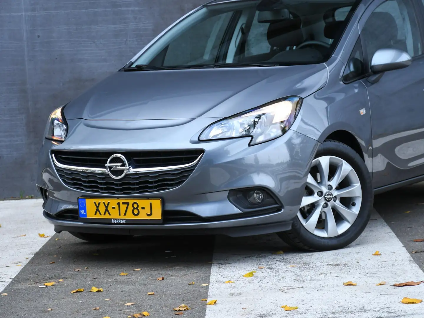 Opel Corsa Favourite 1.4 100% OPEL ONDERHOUDEN | 50.000KM! | Gris - 2