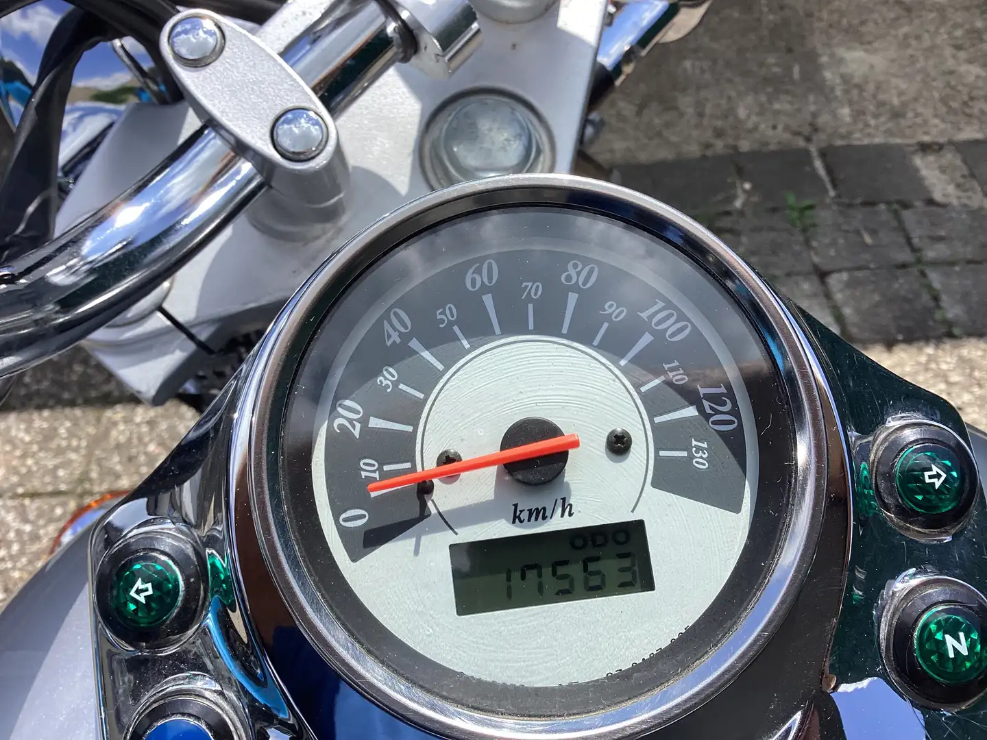 Suzuki VL 125 Argento - 2