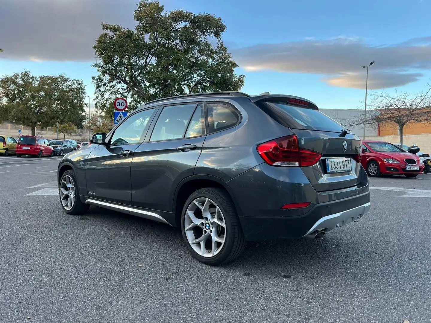 BMW X1 X1 xDrive 18dA Gris - 2