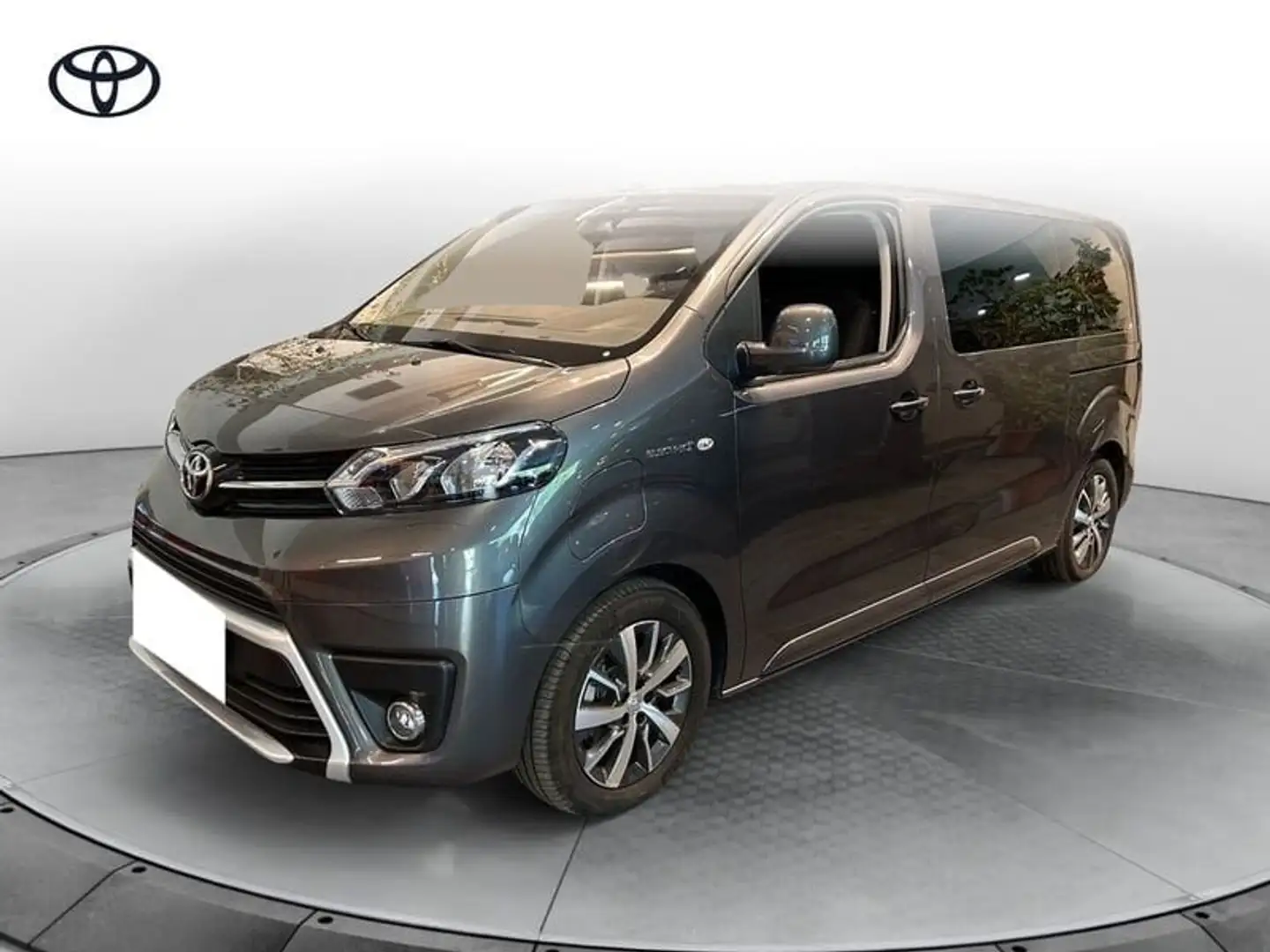 Toyota Proace 75 kWh L1 Medium D Executive Szary - 1