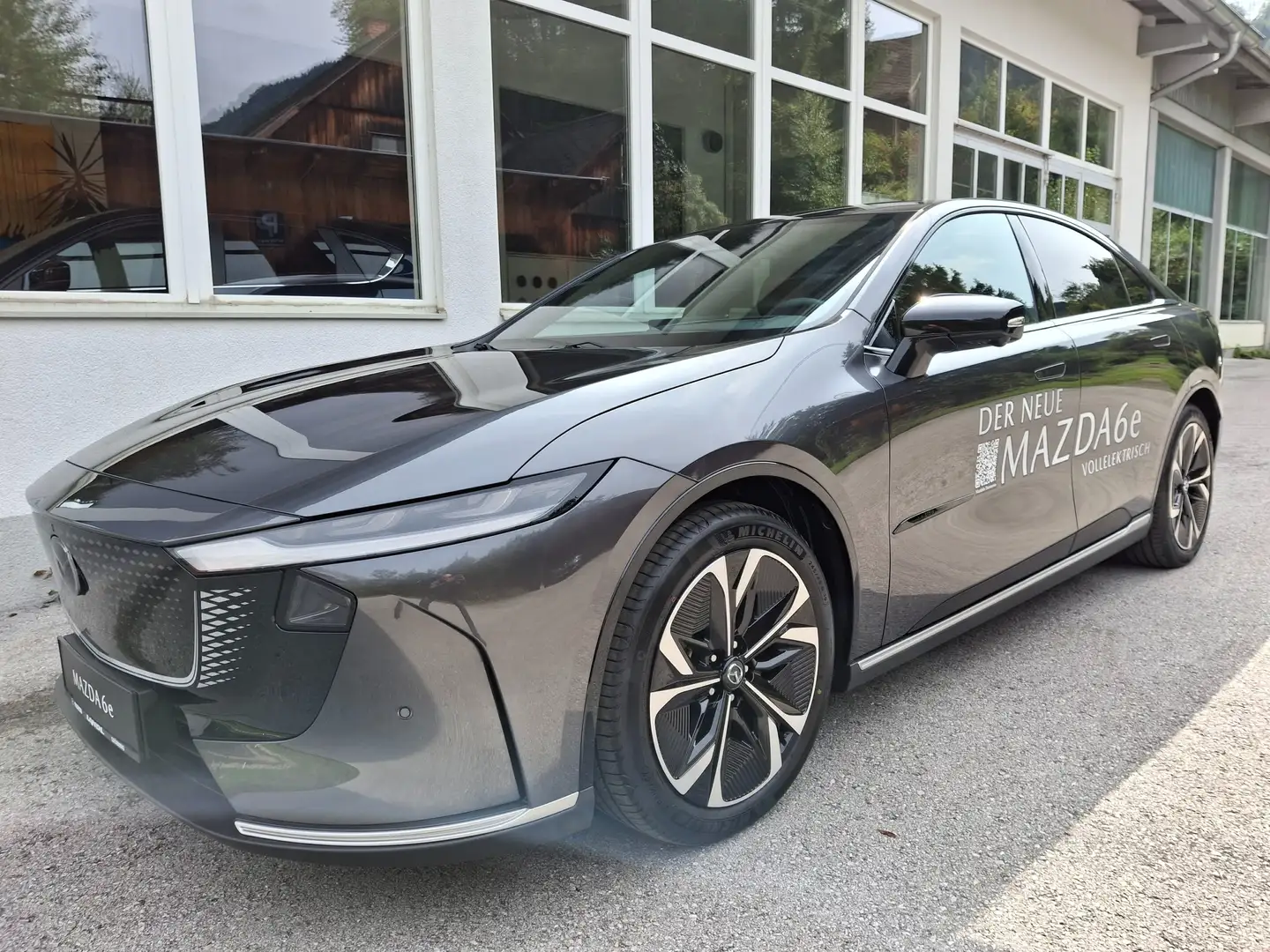 Mazda 6e Long Range AT Takumi Plus Grau - 1